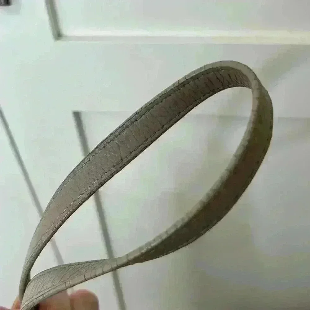 Marc by Marc Jacob’s medium size tan/beige crossbody - Picture 11 of 11